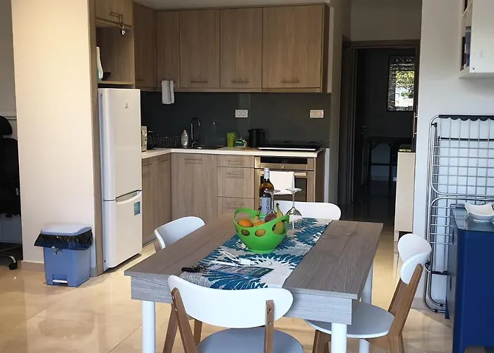Connie\'S Beach House